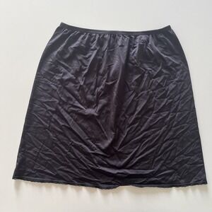 Vanity Fair Women's Size M 18" Slip Black Short 100% Nylon